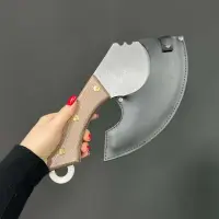 Кухонный нож-топорик для ребер в кожаном чехле