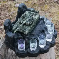Автоматичний наливатор «Танк Т-72» зі стелою на 7 чарок