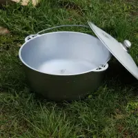 Алюминиевый казан 10 л с крышкой и ручкой для подвешивания