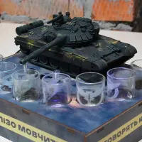 Наливатор «Танк Т-72» на 7 чарок з УФ-друком