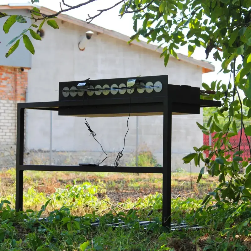 Автомангал Loft зі столиком і знімною жаровнею на 12 шампурів