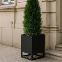 Чорне металеве кашпо для тераси 35x35x45 см