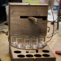 Автоматичний наливатор на 6 чарок з USB-кабелем