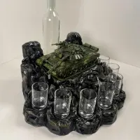 Автоматический наливатор «Танк Т-72» со стелой на 7 рюмок, 3D-печать